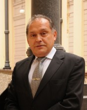 Manuel-Valderrama-academico-UAH-Ministro-Corte-Suprema-175x220