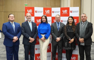 Estudiante del Doctorado en Derecho participa en Congreso sobre responsabilidad médica en Ecuador