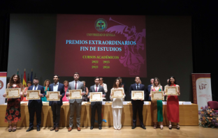 Doctorando en Derecho Bastián Moraga recibe Premio Extraordinario por estudios de magíster en U. de Sevilla