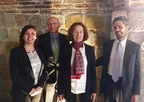 Los profesores Miriam Henríquez y Rodrigo Coloma, junto a David Luban.